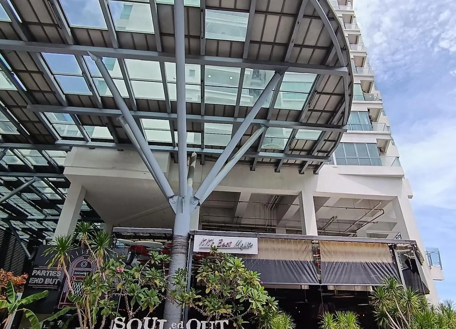 Ezyhouz - Imago The Loft Apartment Kota Kinabalu