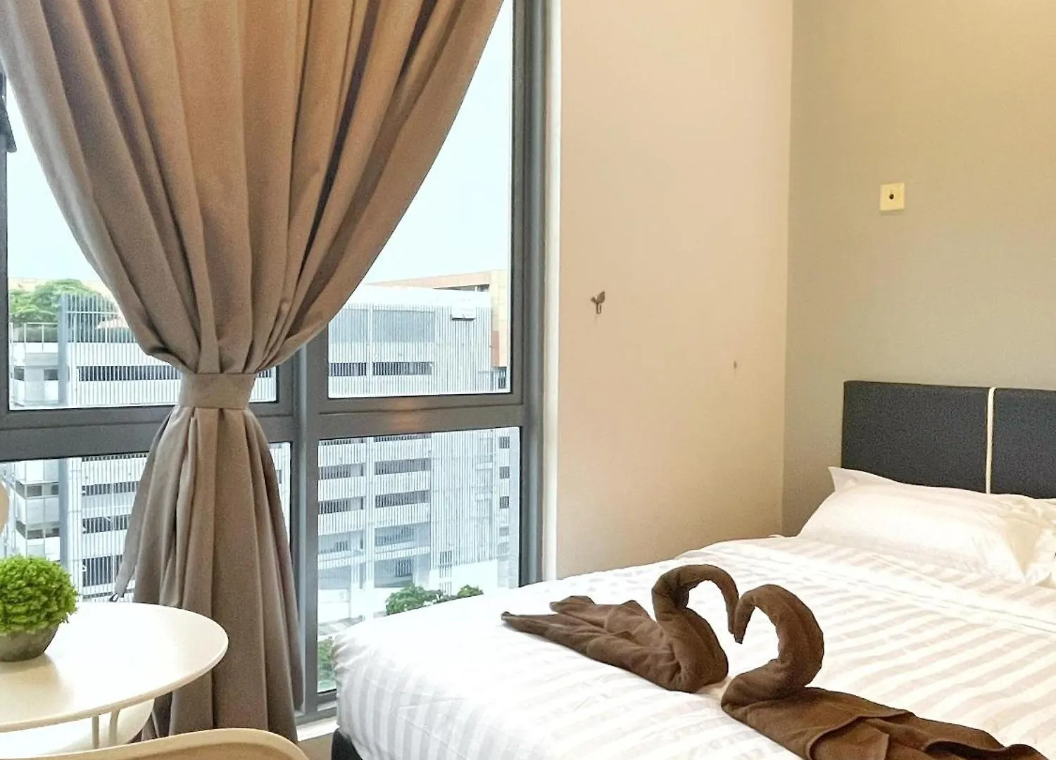 Ezyhouz - Imago The Loft Apartment Kota Kinabalu