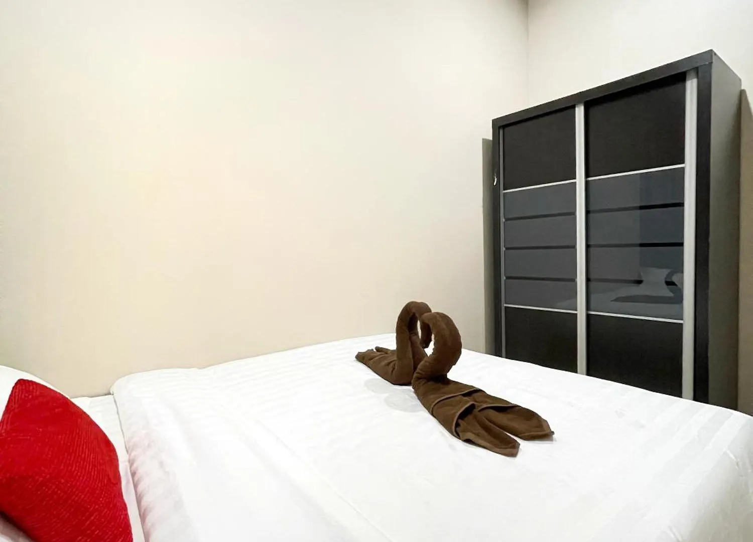 Ezyhouz - Imago The Loft Apartment Kota Kinabalu